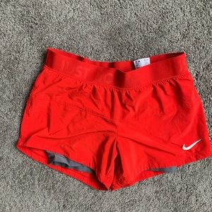Nike Waist Band Shorts 💪🏾🏃🏾‍♀️